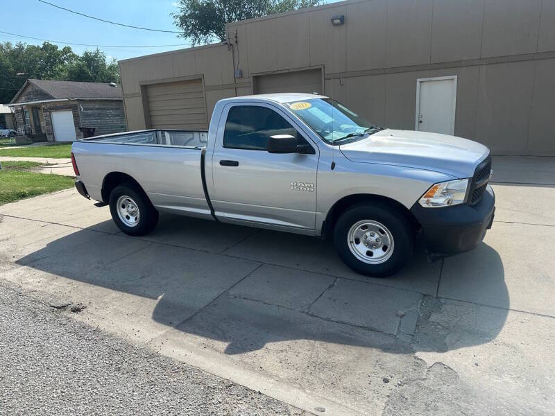 ram ram 1500 pickup 2017 3C6JR6DG5HG706643 image ram ram 1500 pickup 2017 3C6JR6DG5HG706643 image